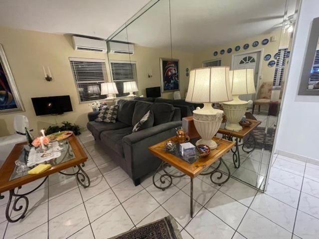 Fortlauderdale Beach Apartment Fort Lauderdale Eksteriør billede